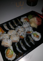 Kami Sushi food