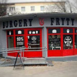 Projekt Burger Na zewnątrz