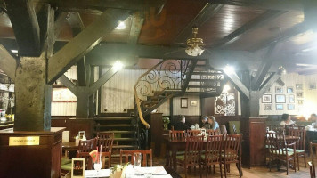 Jaś Kowalski Klub Dentro