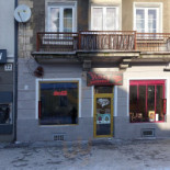 Roxy Burgers Na zewnątrz