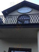 Zajazd Emida Extérieur