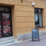 Oedo Sushi Zamosc Na zewnątrz