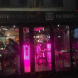 Bobby Burger Na zewnątrz