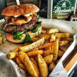 Camp Cafe Burgers Dania