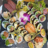 Hito Sushi Thai Nourriture