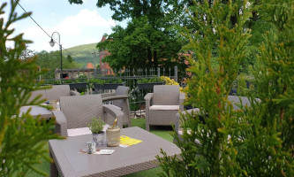 The Iser Pub outside