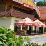 Zajazd Parkosz Na zewnątrz