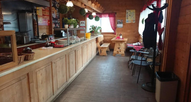 Gracja À l'intérieur