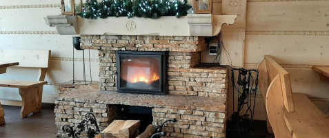 Gracja À l'intérieur