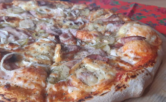 Karczma Pizzeria Na Budzu food