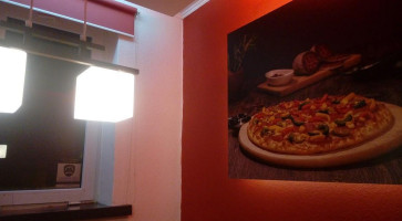 Telepizza Pizza Tomaszow Mazowiecki Dentro