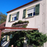 Eka-an Der Ecke Na zewnątrz