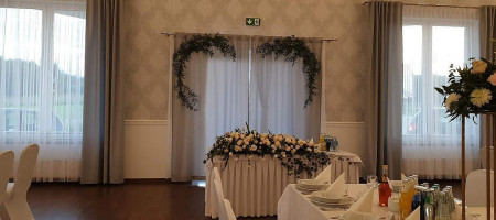 Dom Weselny Kompleks Panorama Rzepiennik Biskupi Sala Weselna Gastronomia Catering Wellness Dentro