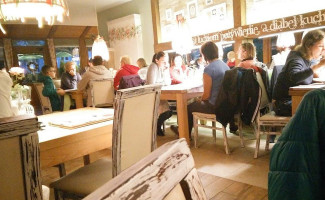 Dobre Smaki À l'intérieur