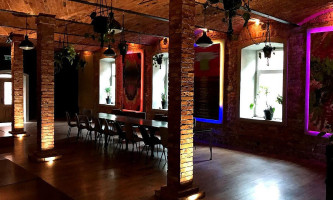 Amici Bistro À l'intérieur