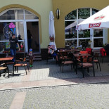 Kawiarnia Melanż Cafe Na zewnątrz