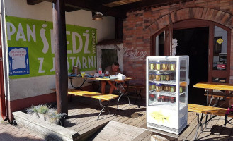 Goetz Palace Exterior