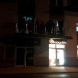 Pizzeria Lustra Na zewnątrz