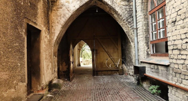 Castle Rock Forest Exterior