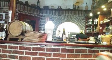 Pizzeria Toscania outside