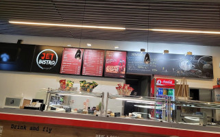 Jet Bistro À l'intérieur