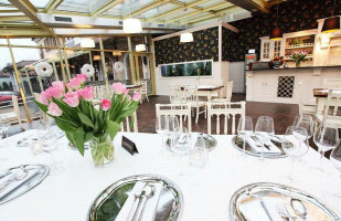 I U Pietrzaków inside