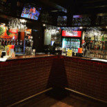 Pub Piwiarnia Warka Dentro