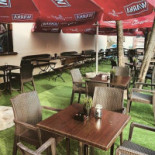 Pub Piwiarnia Warka Dentro