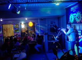 Diamond Kebab À l'intérieur