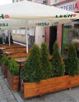 Pizzeria Rukola Exterior