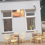 El Hussein Kebab Na zewnątrz