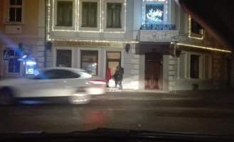 Pod Zamkiem. Pizzeria. Exterior