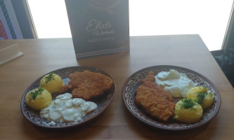 Elixir Wschodu Imprezy Okolicznościowe Pierogi Dania Z Grilla Chinkali Comida