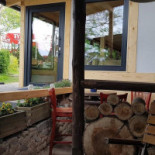 Stajnia Bar Restauracja Na zewnątrz