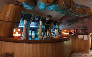 Winiarnia À l'intérieur