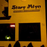 Stary Młyn. Zajazd, Na zewnątrz