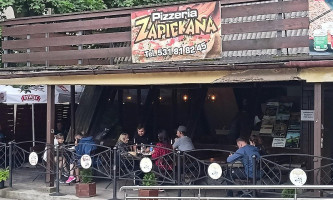 Pizzeria Zapiekana Außen