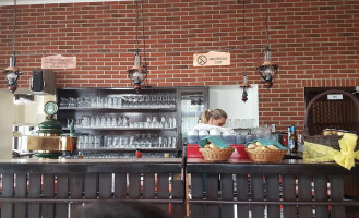 Przy Bramie À l'intérieur