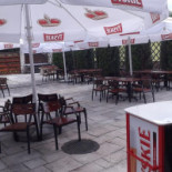 Restauracja Amerykańska Grill Bar Burgery, Tortille. Na zewnątrz
