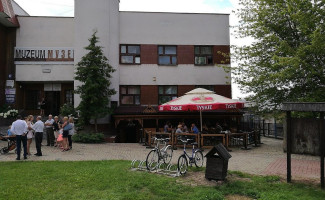 Leśny Dworek outside