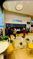 Asia Hung À l'intérieur