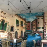 Pizzeria Venezia Wewnątrz