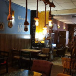 Kawiarnia Zielona Sofa À l'intérieur