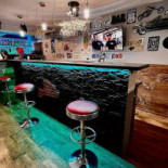 Brodmir Bbq Bar Amerykańska Restauracja Burgery Steki Wewnątrz