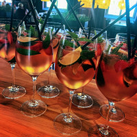 Szyb Witold Pub Minuman