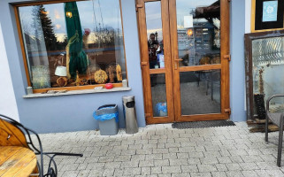 Pizzeria U ły Exterior