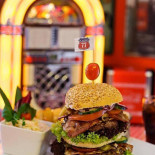 Boulevard 77 Pub Catering Nourriture