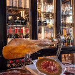 Karkut À l'intérieur