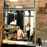 Karkut À l'intérieur