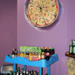 Pizzeria Graffiti inside
